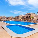Punta Prima Indoor & Outdoor Pool Appartement *
