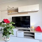 Appartement Punta Prima Indoor & Outdoor Pool *