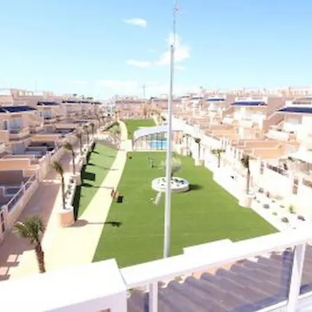 Punta Prima Indoor & Outdoor Pool 아파트