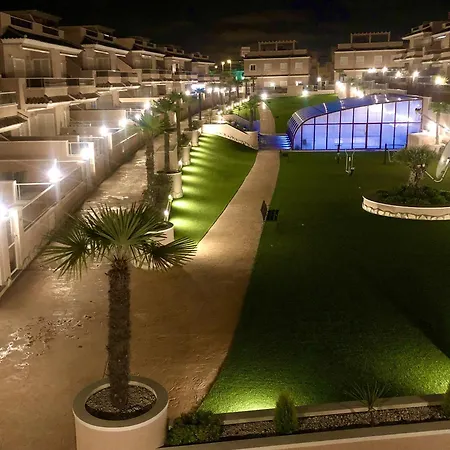 Punta Prima Indoor & Outdoor Pool 아파트 *