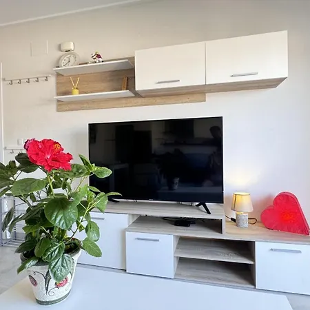 Apartment Punta Prima Indoor & Outdoor Pool *