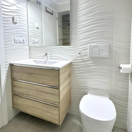 Punta Prima Indoor & Outdoor Pool 아파트 *