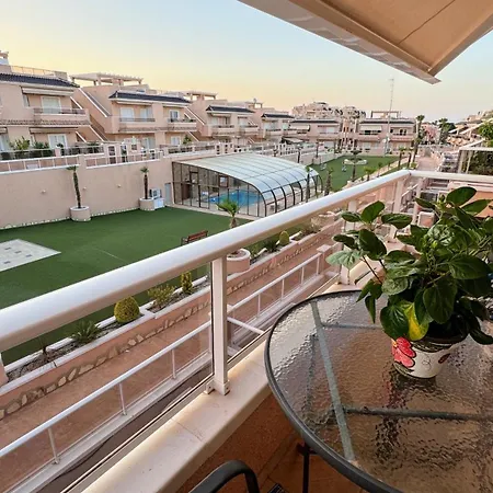 Punta Prima Indoor & Outdoor Pool 아파트 또레비에하