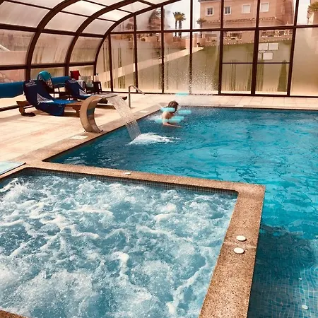 Punta Prima Indoor & Outdoor Pool * Punta Prima (Alicante)